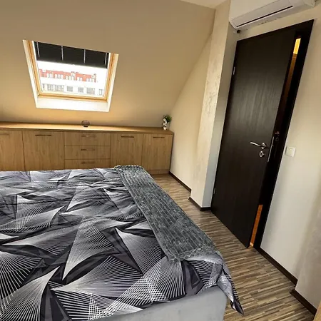 Vip With Sea View Apartman *